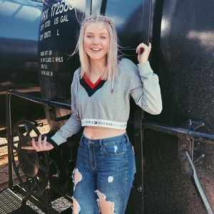 Meet your Posher, Hailey